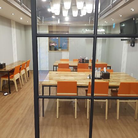 Hanam 1St Business Hotel Gwangju Metropolitan City Exterior photo