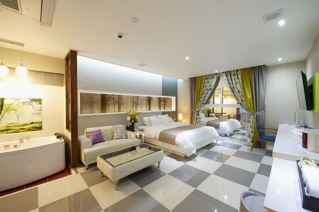 Hanam 1St Business Hotel Gwangju Metropolitan City Exterior photo