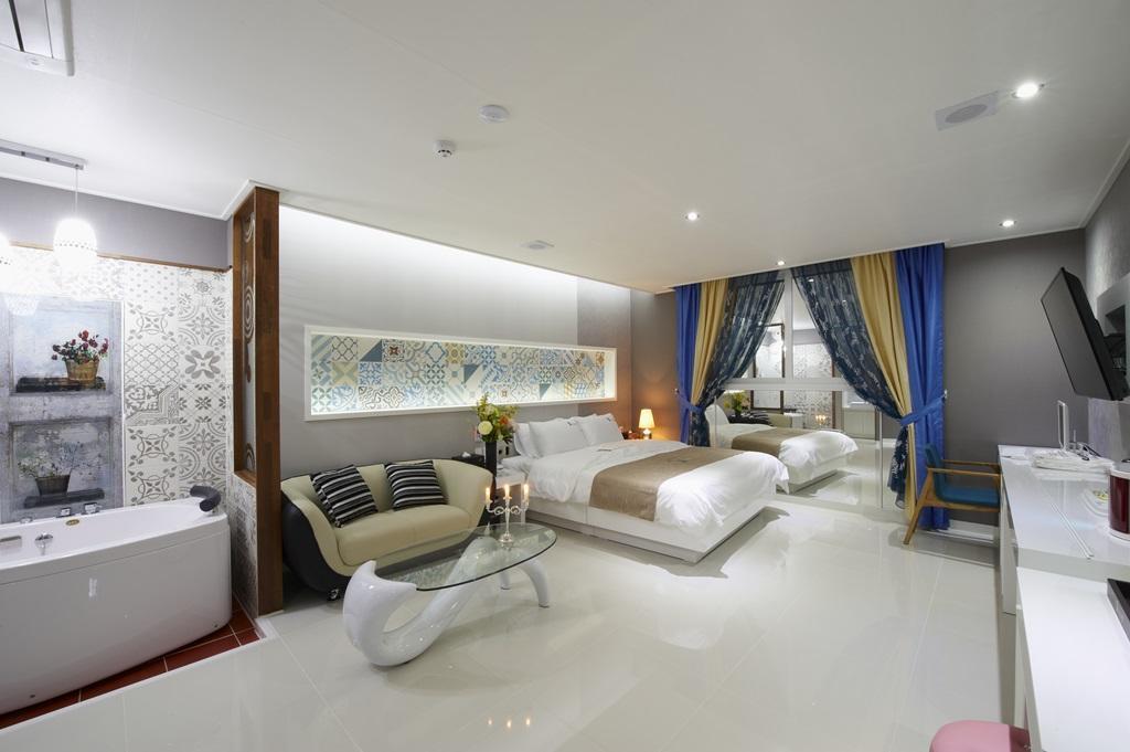 Hanam 1St Business Hotel Gwangju Metropolitan City Exterior photo